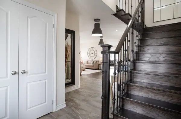 1283 Aldsworth CRES, Oshawa, ON L1K 0S5