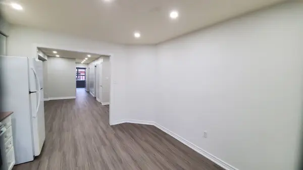 18 Ed Quigg WAY #Main Floor, Vaughan, ON L4H 2S2