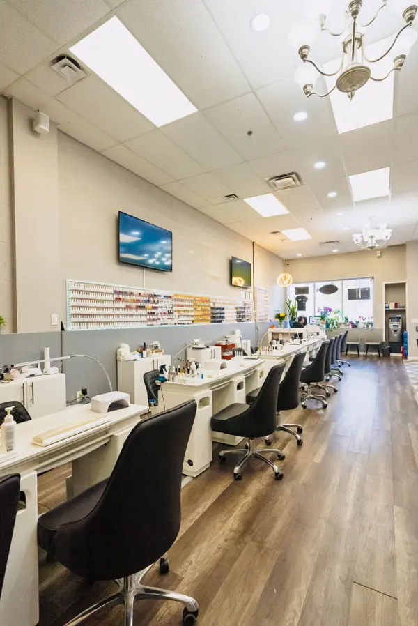 2499 Rutherford RD #10, Vaughan, ON L4K 0J9