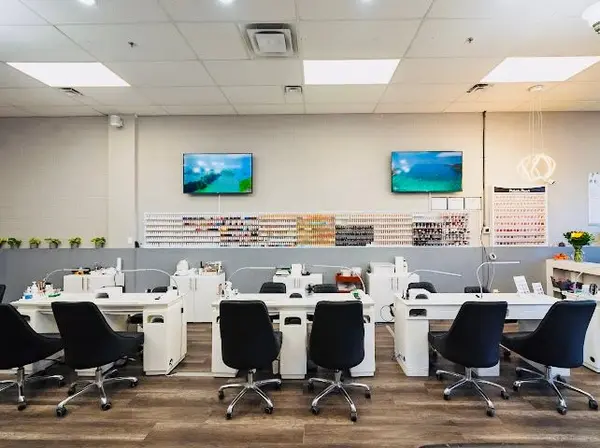 2499 Rutherford RD #10, Vaughan, ON L4K 0J9