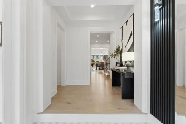 54 Winthrop CRES, Vaughan, ON L3L 0E5