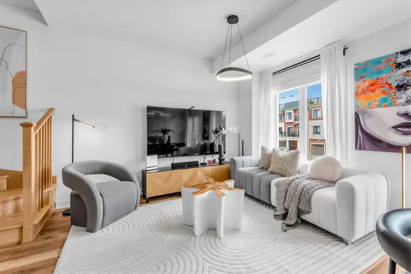 140 Covington CRES, Whitchurch-stouffville, ON L4A 4W8