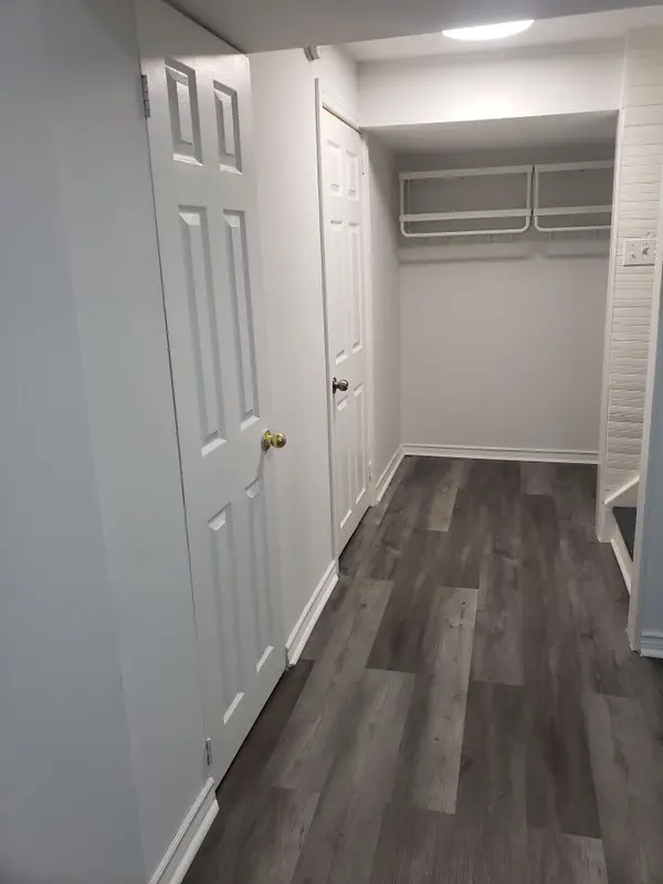 59 Weymouth RD, Barrie, ON L4M 6R7