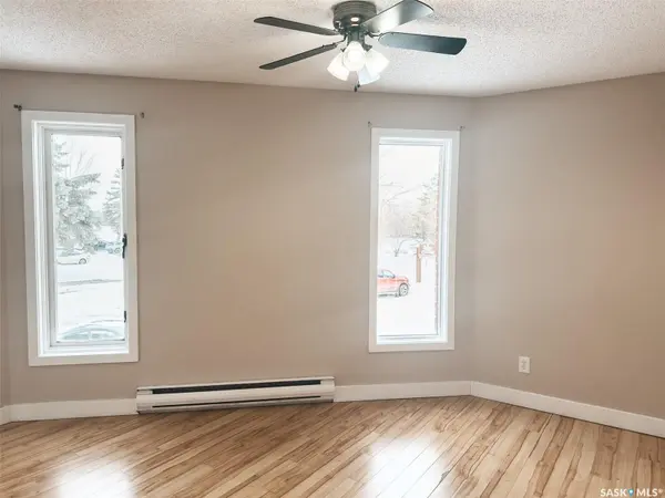 427 TAIT CRESCENT #201, Saskatoon, SK S7H 5L2