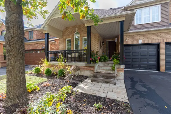 32 Fireside DR, Brampton, ON L7A 1P2
