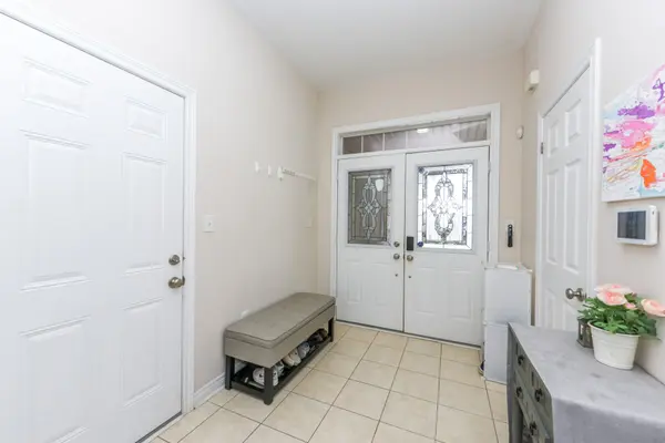 2019 Trawden WAY #19, Oakville, ON L6M 0M3