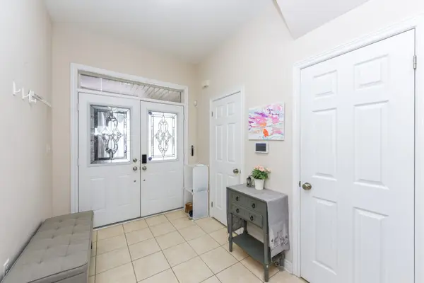 2019 Trawden WAY #19, Oakville, ON L6M 0M3