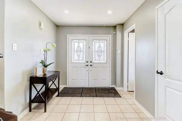 4 Woodvalley DR, Brampton, ON L7A 1Z6