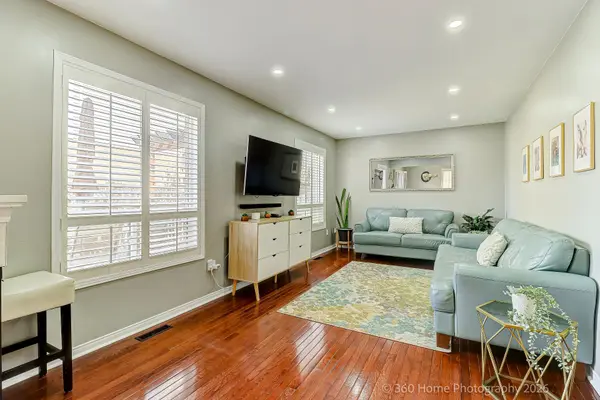 4 Woodvalley DR, Brampton, ON L7A 1Z6