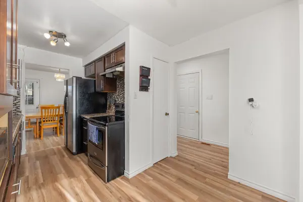 73 Ashford CT, Brampton, ON L6V 3E2