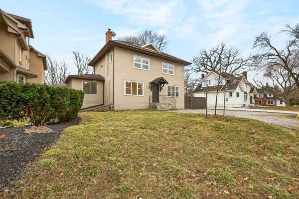 1012 North Shore BLVD E, Burlington, ON L7T 1X7