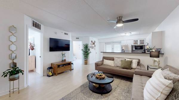 4003 Kilmer DR #111, Burlington, ON L7M 4M1