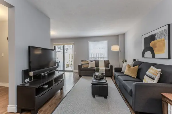 660 Oxford RD #53, Burlington, ON L7N 3M1