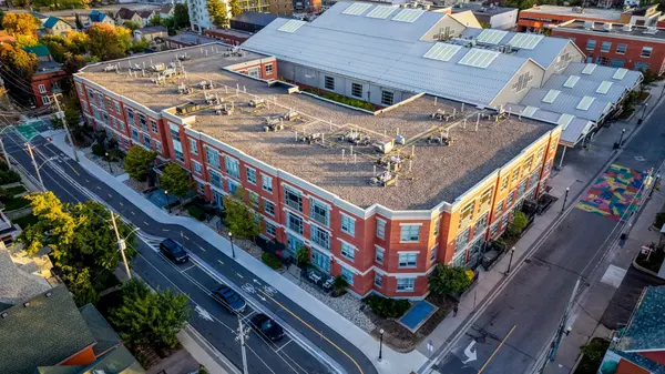 165 Duke ST #202, Kitchener, ON N2H 6T8