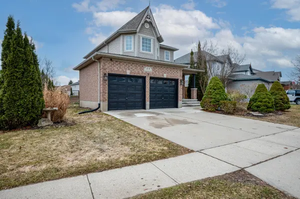 59 Kerwood DR, Cambridge, ON N3C 4G6