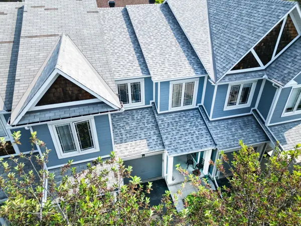 335 Hillsboro Private #106, Kanata, ON K2M 3B2