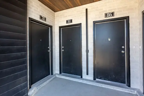 130 Otterbein RD #80, Kitchener, ON N2B 3E4