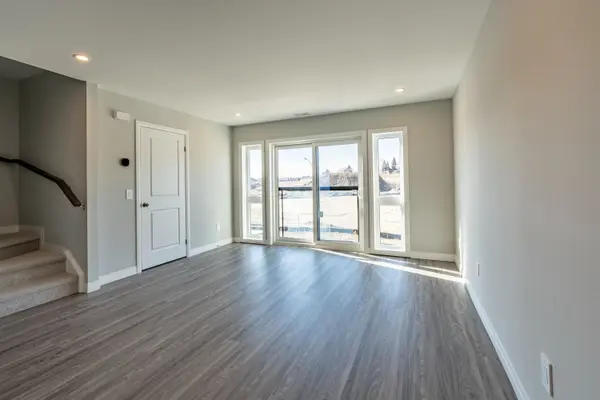 130 Otterbein RD #80, Kitchener, ON N2B 3E4