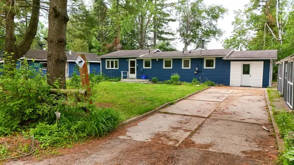 3012 Greenwood LN, Selwyn, ON K0L 2H0