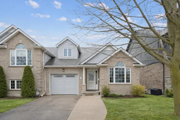 32 SCOTT ST, Centre Wellington, ON N1M 3S2