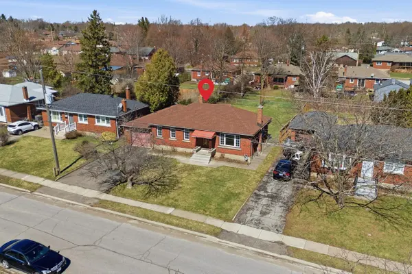 5893 Carman ST, Niagara Falls, ON L2J 1S2