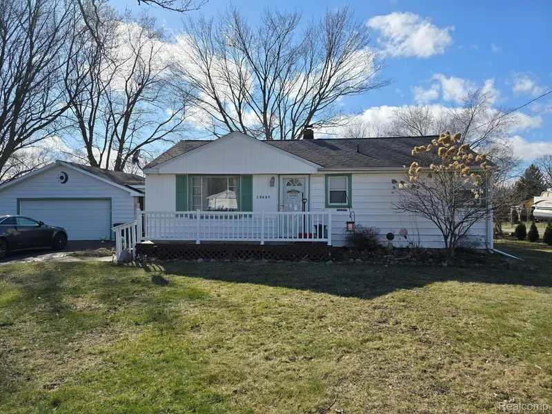 11421 Wing DR, Vienna Charter Township, MI 48420