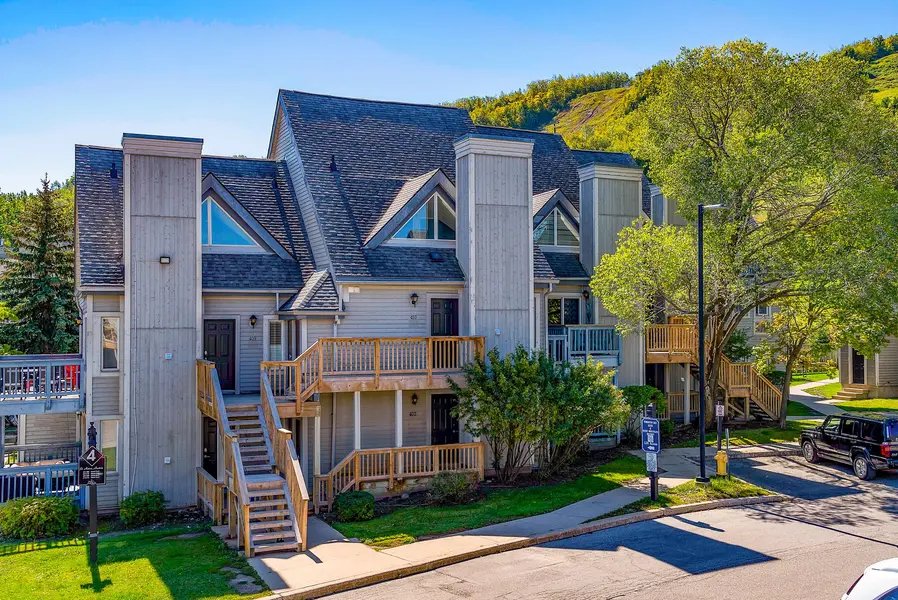 796468 19 GREY RD #410, Blue Mountains, ON L9Y 0N6