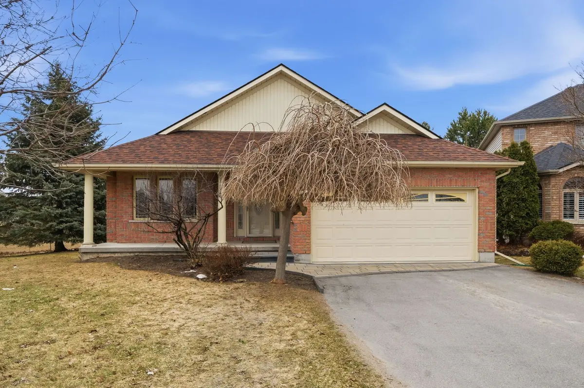 24 Britton PL, Belleville, ON K8P 5N5