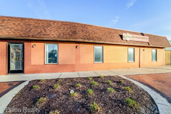 4621 & 4615 S Wayne RD, Wayne, MI 48184