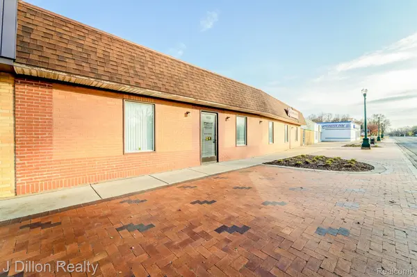 4621 & 4615 S Wayne RD, Wayne, MI 48184