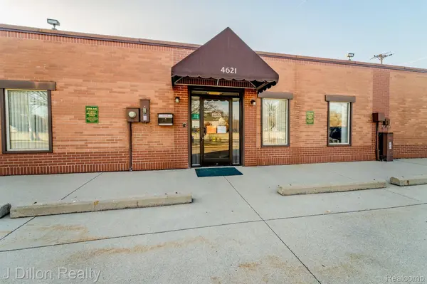 4621 & 4615 S Wayne RD, Wayne, MI 48184