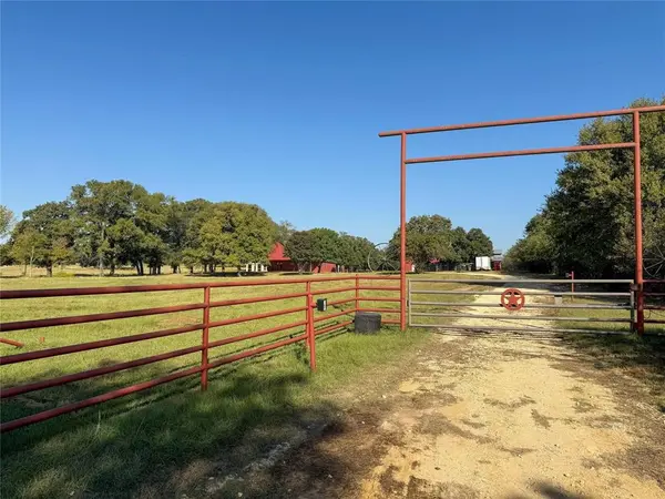 423 HCR 1439, Covington, TX 76636