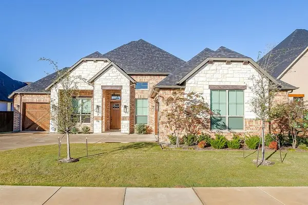 13921 E Riviera Drive, Fort Worth, TX 76028