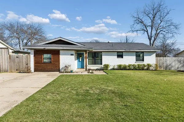 3010 Joanna Drive, Farmers Branch, TX 75234