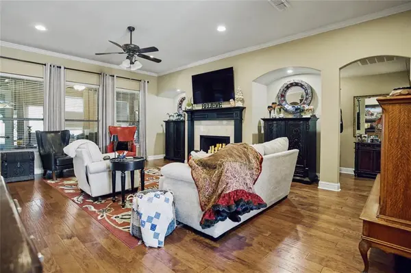 317 Billo Court, Weatherford, TX 76087