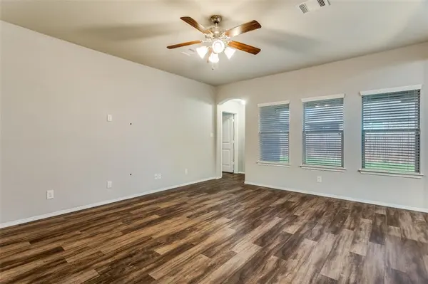 11900 Bexley Drive, Burleson, TX 76028