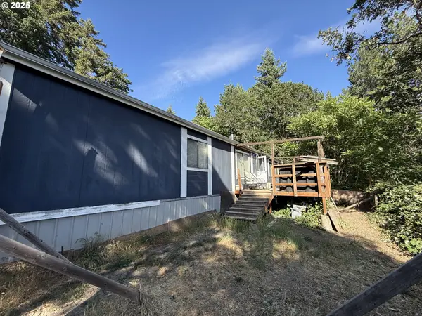 590 NE SPRING ST, White Salmon, WA 98672