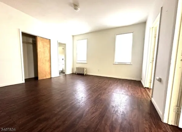 528 Valley Brook Ave, Lyndhurst Twp., NJ 07071