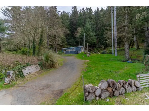 2330 S HIGHWAY 101, Depoe Bay, OR 97341