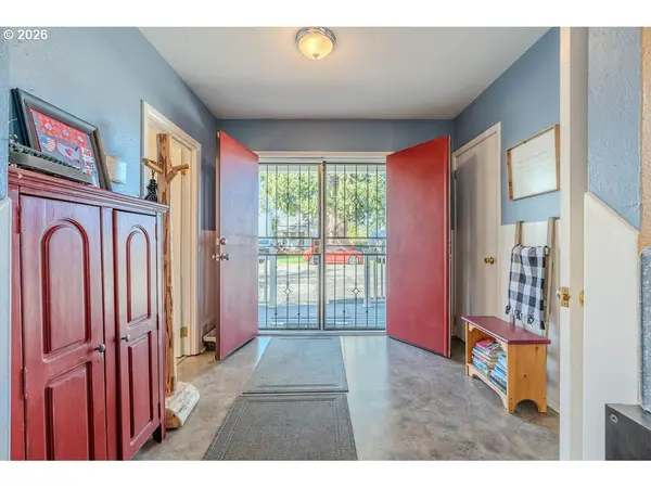 824 NW MIGNONETTE AVE, Gresham, OR 97030