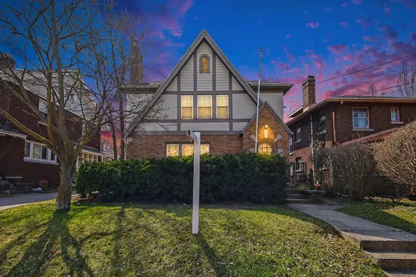 138 Burton ST SE, City Of Grand Rapids, MI 49507