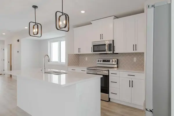 11413 95 ST, Clairmont, AB T8X 0W9