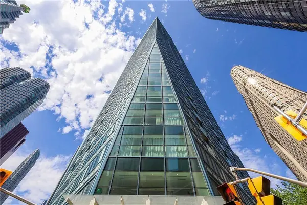 8 The Esplanade AVE #3803, Toronto C08, ON M5E 0A6