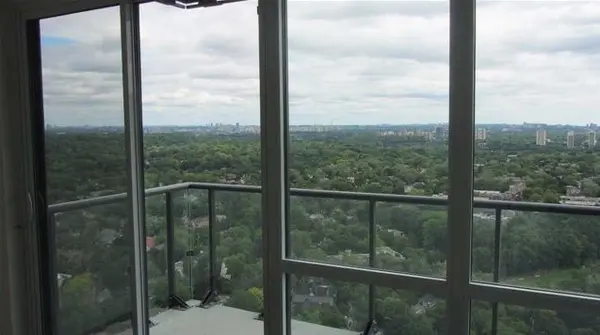 825 Church ST #3707, Toronto C09, ON M4W 3Z4