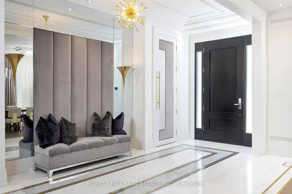 239 Cortleigh BLVD, Toronto C04, ON M5N 1P8