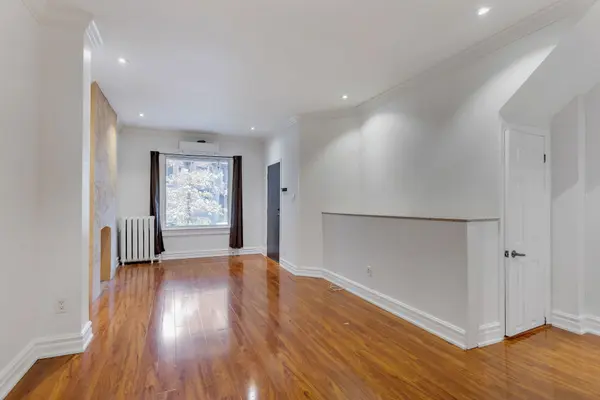 123 Seaton ST, Toronto C08, ON M5A 2T2