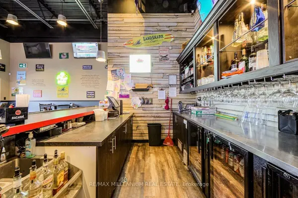 701 Grandview ST N #4B, Oshawa, ON L1K 0V4