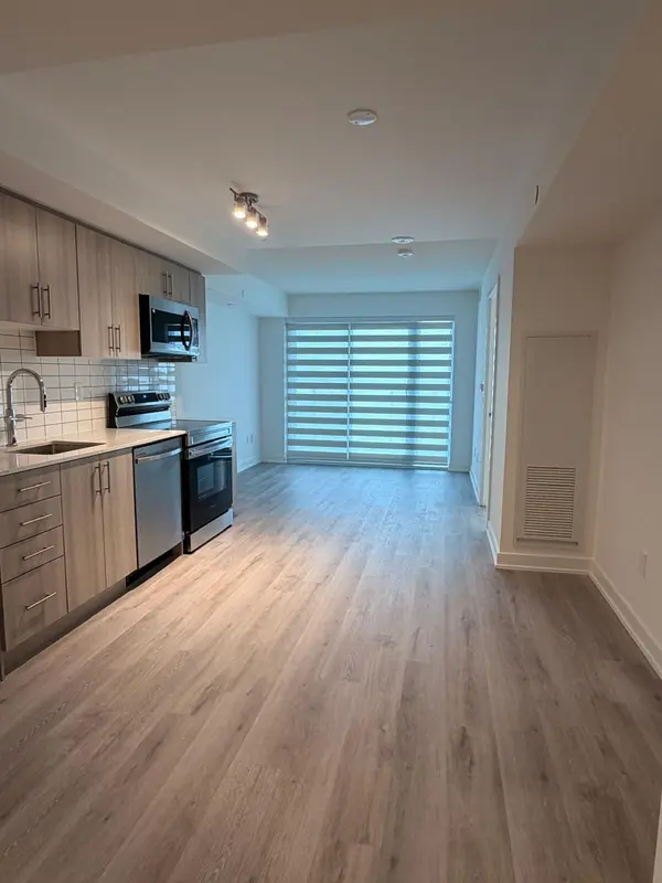 1010 Sandy Beach RD #907, Pickering, ON L1W 0C7