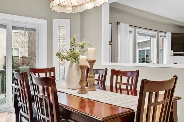 1907 Woodview AVE, Pickering, ON L1V 1L5