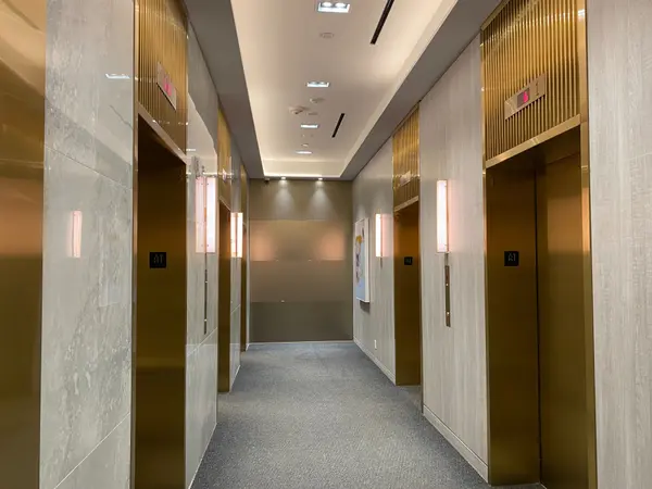 950 Portage Pkwy #2108, Vaughan, ON L4K 0J7